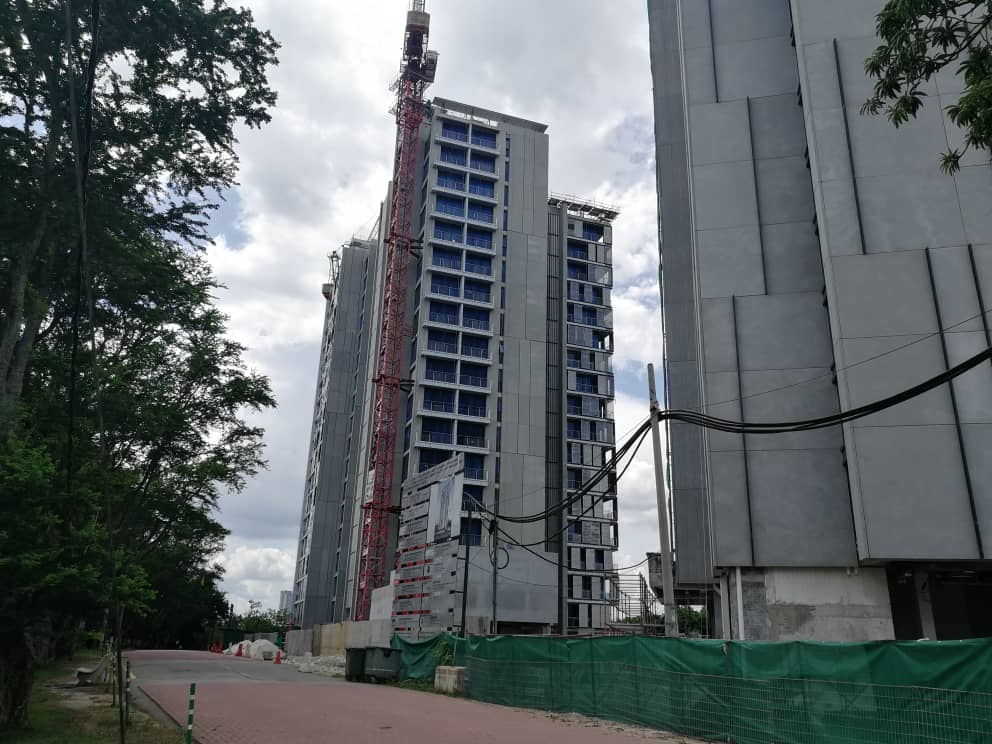 Apr 20' (View 1)