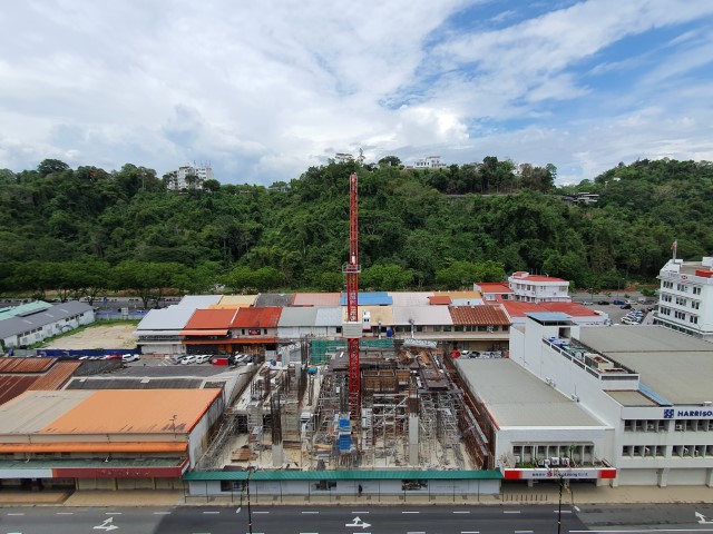 Apr 20' (View 1)